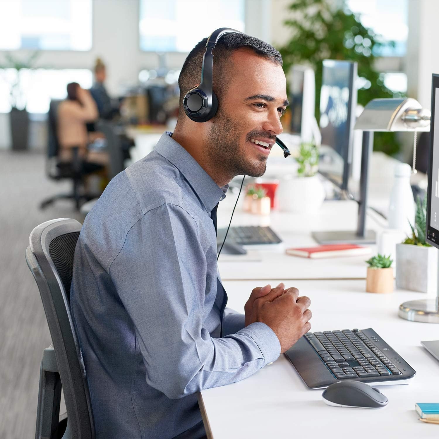 image:imageLogitech MK335 Wireless Keyboard and Mouse Combo H390 Wired Headset