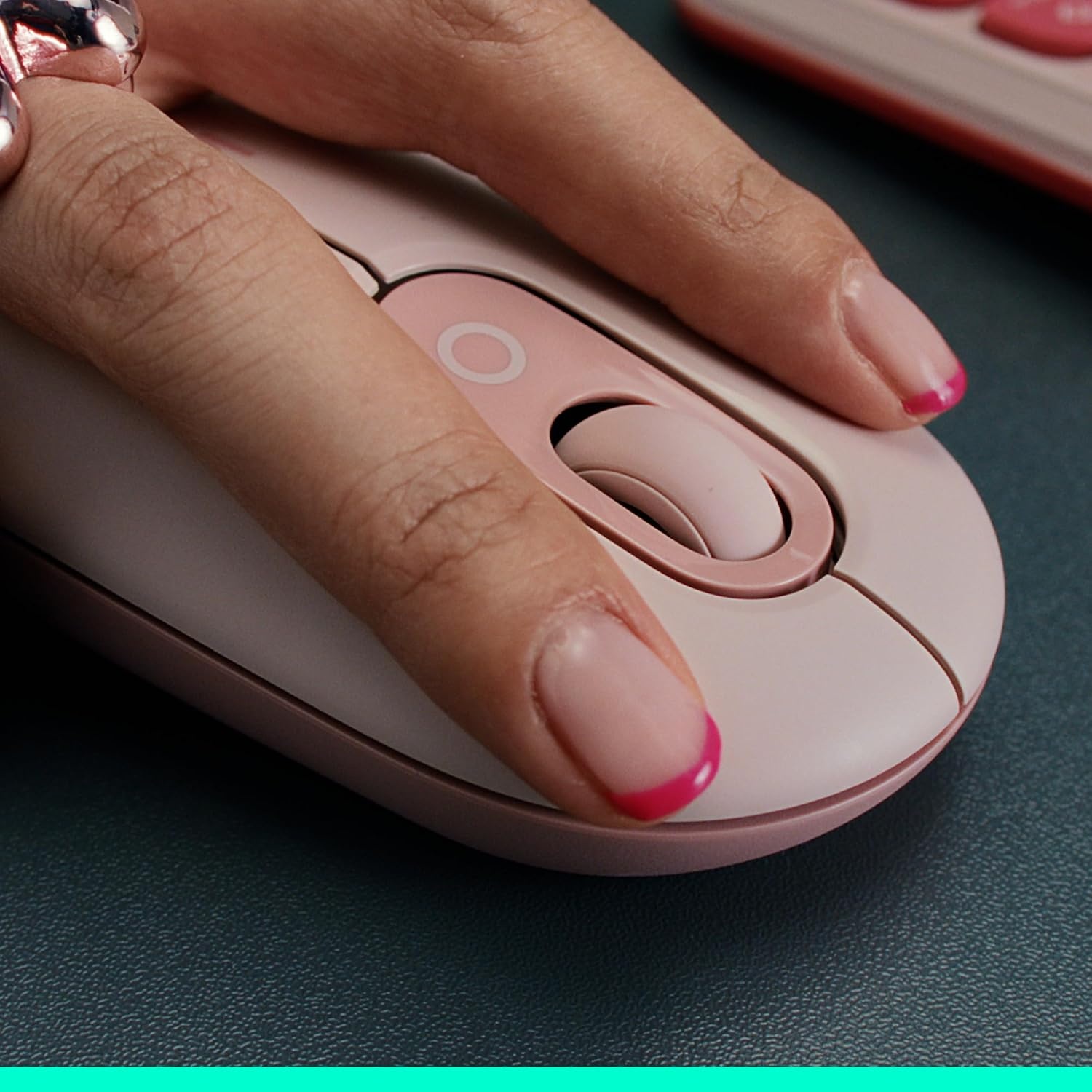 image:imageLogitech POP Mouse Compact and Portable Wireless Bluetooth Mouse with Programmable Buttons and Quiet Clicks EasySwitch Between up to 3 Devices Laptop Tablet PC OffWhiteOff White